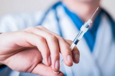 В МОЗ советуют родителям ускорять вакцинацию учителей