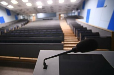 Для преподавателей вузов прививки от COVID-19 не будут обязательными 