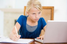 В Украине в дистанционном формате учатся 3 300 школ