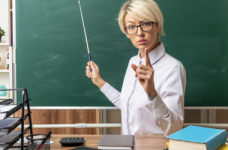 Конкурс Учитель года проведут в 4-х номинациях