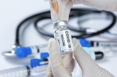 В МОН заявили о положительной динамике вакцинации учителей