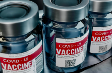 Всех педагогов обязали вакцинироваться против COVID-19 