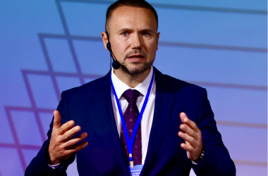 МОН: количество педагогов, которые выбрали путь вакцинации, растет