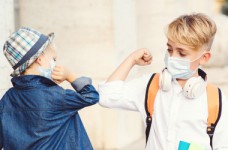 Улучшит ли перенос каникул эпидемическую ситуацию?