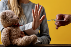 Может ли МОЗ угрожать педагогам невыплатой зарплаты?