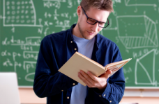 МОН рекомендует вузам перейти на дистанционное обучение