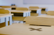 Киев закрывает школы до 8 ноября