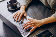 Благодаря проверке закупок ноутбуков сэкономлено 25 млн 