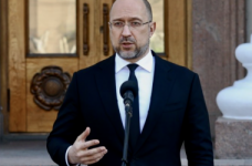 Шмигаль заявил, что в Украине нет принудительной вакцинации