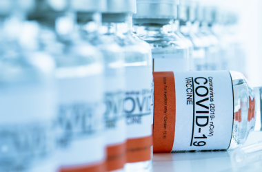 Профсоюз просит отсрочить отстранение педагогов