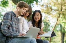 Стоит ли обучать иностранных студентов на русском языке?