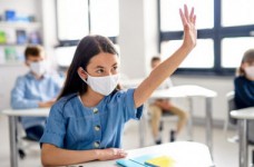 Школы не должны закрываться из-за карантина, – омбудсмен