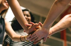 Ученические сборные 7 стран мира соревнуются в Киеве