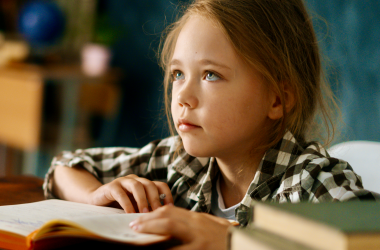 Кабмин настаивает на открытии всех учебных заведений 