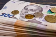 ВР присудила премии лучшим участникам ЗНО и педагогам