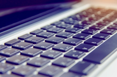 Регионы получают ноутбуки для учителей