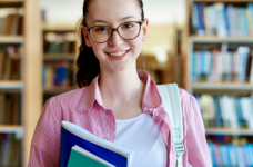 В Украине проведут кампанию для выпускников с ТОТ