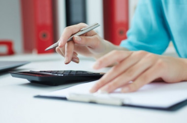 Установление доплат педагогам: разъяснение МОН