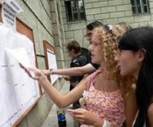 Опрос: Что думают украинцы о вступительной кампании 2010