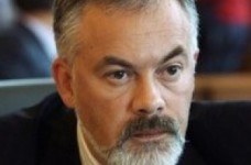 Министр образования поддержал предоставление школам статуса юридического лица