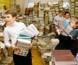 Школа-2010: три месяца без учебников