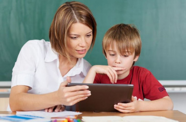 Украинских педагогов трудоустроят в Варшаве