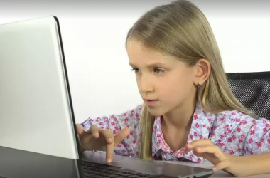 Для украинских беженцев создали сайт языковой поддержки