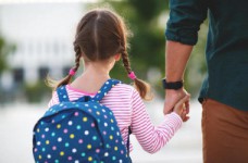 КМУ упростил правила патроната над ребенком