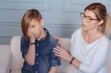 Детский психотерапевт: когда нужна помощь специалиста