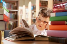 МОН проведет конкурс учебников для 1, 6 и 10 классов