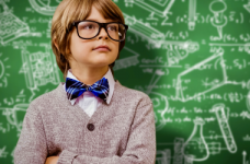 В Киеве начали прием заявлений в гимназии и лицеи