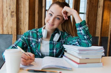 Украинские выпускники смогут сдать мультитест в США