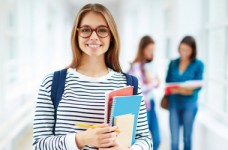 Выпускники получат 640 тысяч свидетельств об образовании