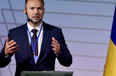 Офлайн обучение это символ, – министр образования