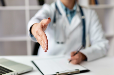 Учителям рекомендовано пройти курс по оказанию помощи