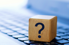 В Украине проводят опрос участников ЗНО