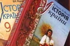 А. Удод объяснил, почему из учебников исчезла информация об оранжевой революции