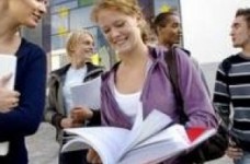 В бюджете предусмотрят средства для стажировок студентов и преподавателей за рубежом