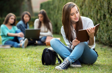 Чехия предлагает стипендии магистрантам и аспирантам