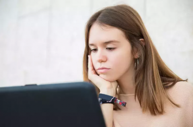 Подростков приглашают на психологические консультации