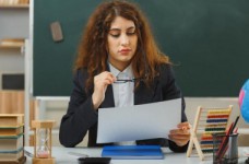 Школы должны разработать учебные программы