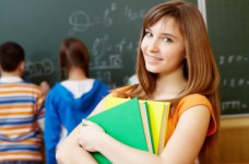 Приблизительно половина школ готова к очному обучению