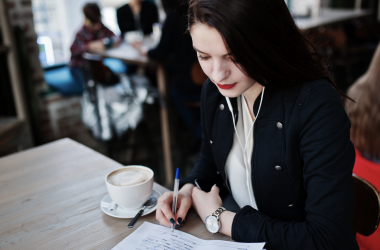 МОН просит иностранные вузы предоставить студентам отпуска