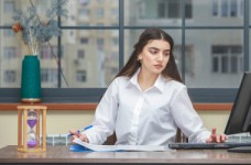 Использует ли ваша школа электронные журналы?