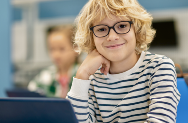 Школы постепенно переходят на очный и смешанный режим