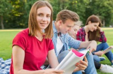 Получи годовую стипендию от Фонда Виктора Пинчука