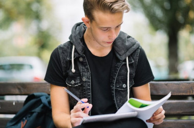 Начат перевод на бюджет отдельных категорий студентов 