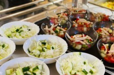 Опорные школы получат средства на ремонт столовых 