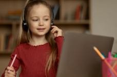 МОН апробирует обновленное содержание школьной информатики