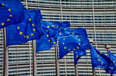 ЕС выделяет €100 млн на восстановление поврежденных школ